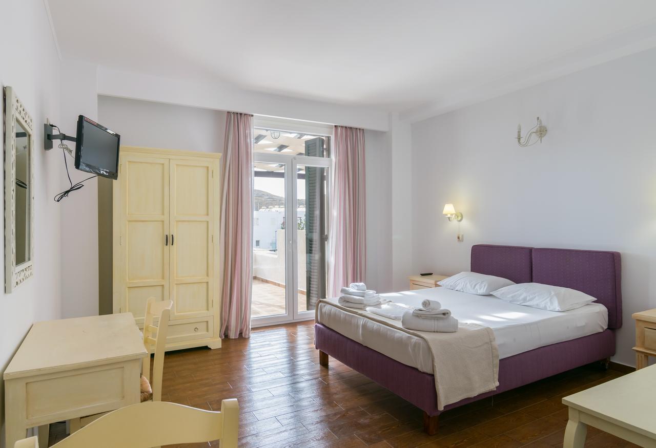 Malion Rooms Adamantas Eksteriør billede